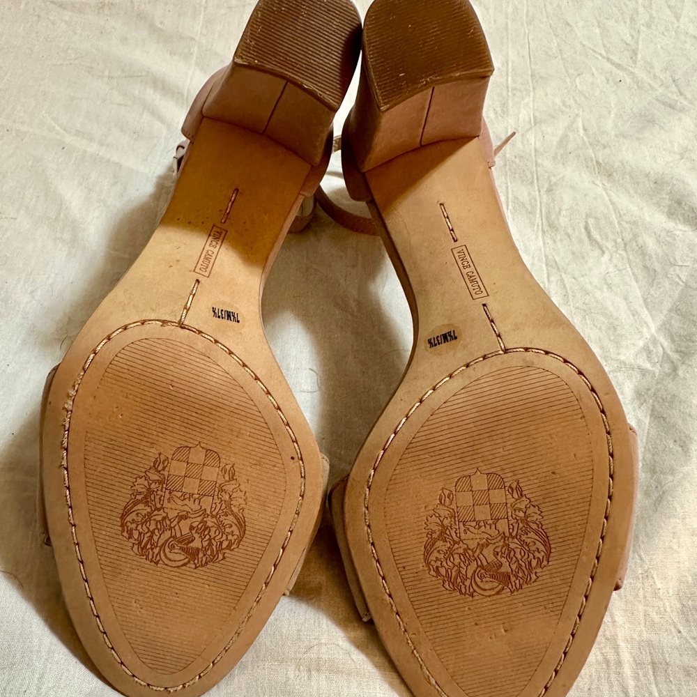 Vince Camuto Corlina Block Heels size 7.5 - Picture 8 of 9